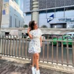 Hina Khan Instagram - Oh darling, I am a soft lover and a wild wanderer.. #wanderlust #thailandtravel #wanderer #globetrotter #travelphotography
