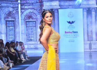 Hina Khan Instagram - Always a pleasure walking down the ramp… #ShowStopper at @timesfashionweek for designer @bhawnagoenkaofficial . . Jewels @golecha_jewels . . #BombayTimesFashionWeek #HK
