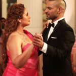 Huma Qureshi Instagram – Cat is out of the bag …. Finally @shikhardofficial #DoubleXL @aslisona @iamzahero @mahatofficial