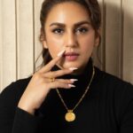 Huma Qureshi Instagram – Day 1 #DoubleXL #promotions #digital #black 
Styled by : @sanamratansi
Assisted by : @nirikshapoojary_
Outfit : @superdown
Jewellery : @misho_designs
Footwear : @balenciaga 
Photographer : @devsphotographyofficial
Make Up : @ajayvrao721
Hair : @hairstylist_madhav2.0