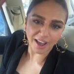 Huma Qureshi Instagram - In car again .. but this time missing my #DoubleXL gang .. yesterday Pune aaj Indore humming to #TaaliTaali @aslisona @iamzahero @mahatofficial Make a reel tag your #DoubleXL fun gang and tag me .. shall repost the fun ones 🥰💃💥⭐️😘🎉