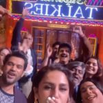 Huma Qureshi Instagram - A little birdie told us that the Maharani cast had mad fun and laughter on #TheKapilSharmaShow Watch us all this Sun, 9:30 PM