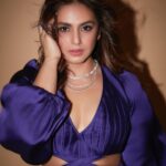 Huma Qureshi Instagram – You may kiss the ring … 😝
All dressed up for the Kapil Sharma Show Tonight at 9:30. Double XL releases on the 4th of Nov. 

Dress @rococosand 
Neck accessories @curiocottagejewelry 
Rings @houseofshikha
Heels @jimmychoo
Styled by @sanamratansi
Photograher @kadamajay
Makeup @hinaldattani 
Hair @hairstories_byseema