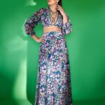 Huma Qureshi Instagram - Dreams 🪶 #Maharani #promotions Styled by : @sanamratansi Assisted by : @nirikshapoojary_ Outfit : @rishiandvibhuti Jewellery : @sangeetaboochra @aquamarine_jewellery Footwear : @monrowshoes Photographer : @kkarmaa.studio Make Up : @ajayvrao721 Hair : @susanemmanuelhairstylist