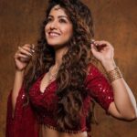 Ishita Dutta Instagram – ❤️❤️❤️

@theweddingmaantra  @gaarimasinha
Styled by @arzookapoor21
Outfit @Sunehreeofficial
Makeup @nainaartistrymakeover
Hair @amuthevar@makeupbygarry
Jewellery @nehalullajewellery
Photographer @akshayphotoartist 
@shimmerentertainment
Location @studio211mumbai