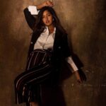 Ishita Dutta Instagram - ❤️❤️❤️ Styling & Concept: @styleitupbyaashna Photography: @kalyaam_ HMU: @makeupbyheenal Jewellery: @fashionjewellery_21 Blazer: @kiroshe_india White collar shirt: @daisydaysbysonia Black striped pants: @cameo_store_official Studio: @studio211mumbai