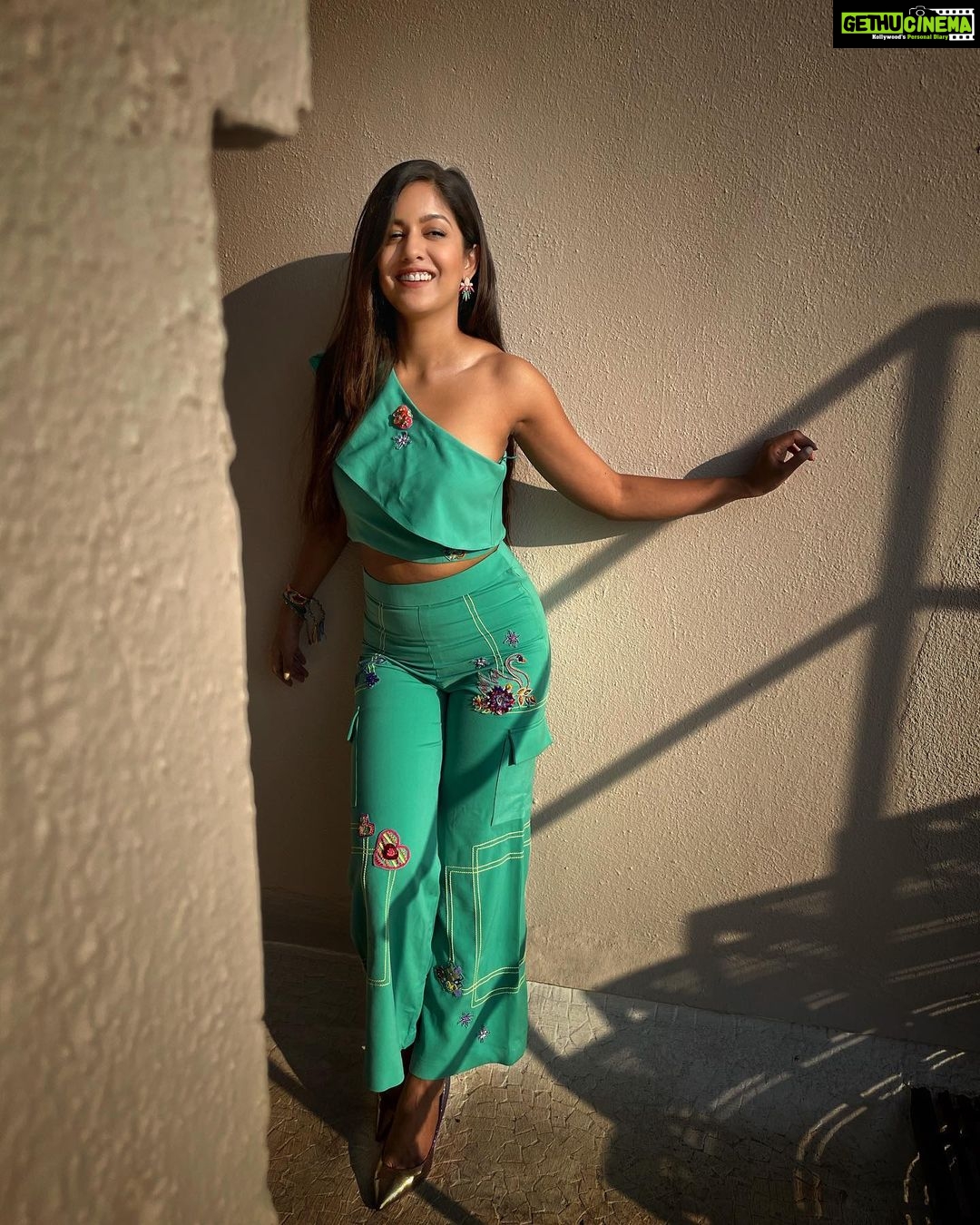 Ishita Dutta Instagram - 💚💚💚 Wearing @shalinirathodofficial