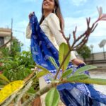Ishita Dutta Instagram - 💙💙💙 Wearing @thebiglittletextileco Earrings @bloombysushmita_ 📸 @vatsalsheth