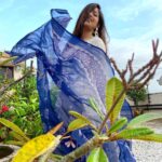 Ishita Dutta Instagram - 💙💙💙 Wearing @thebiglittletextileco Earrings @bloombysushmita_ 📸 @vatsalsheth