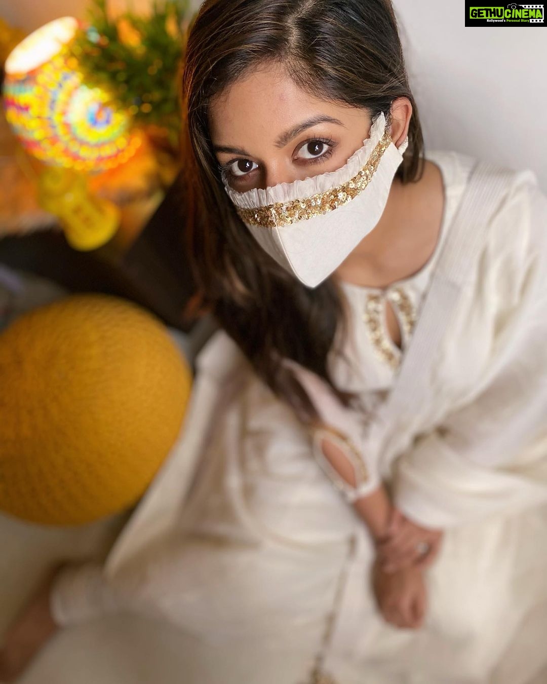 Ishita Dutta Instagram - The new normal... ❤️ Wearing @suidhaagabyshweta
