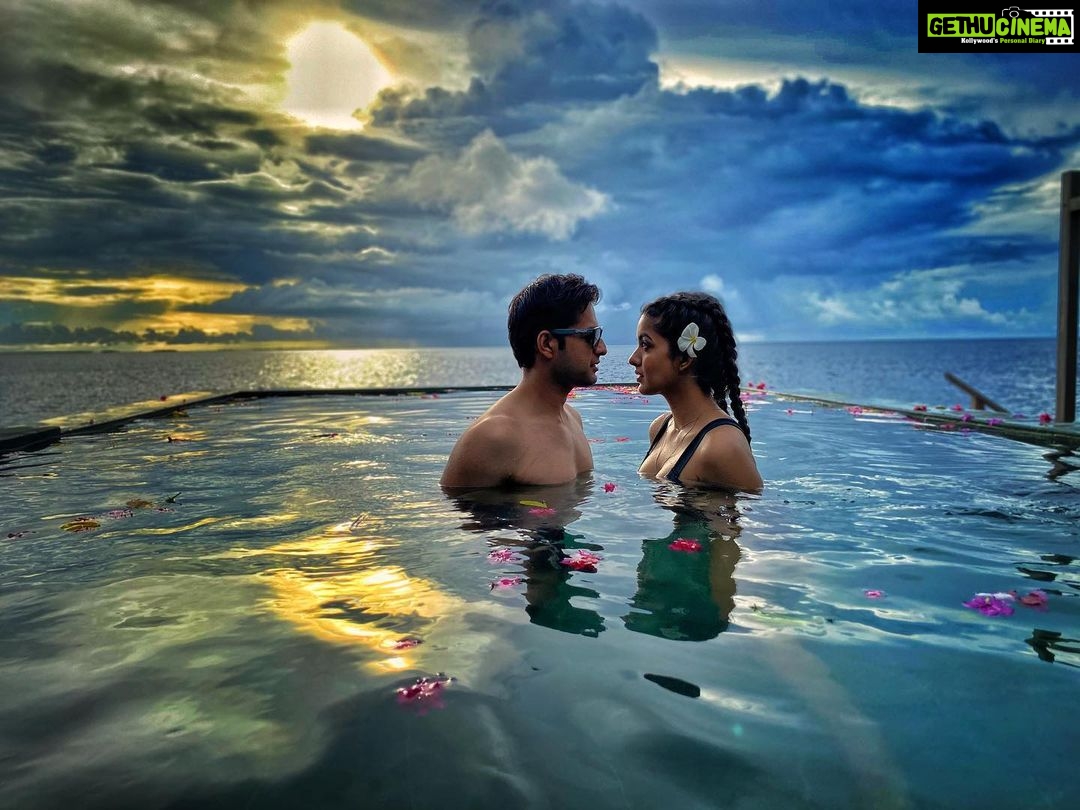Ishita Dutta Instagram - I miss 2019 😟 #throwback @vatsalsheth