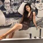Ishita Dutta Instagram - 1 year and 6 kgs ago 😝 #throwback