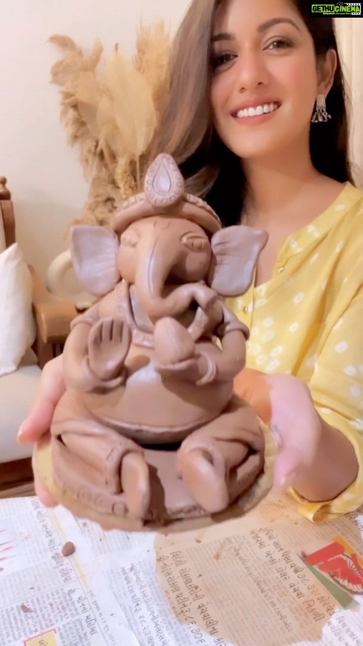 Ishita Dutta Instagram - Ganapati Bappa Morya Mangal Murti Morya 🙏