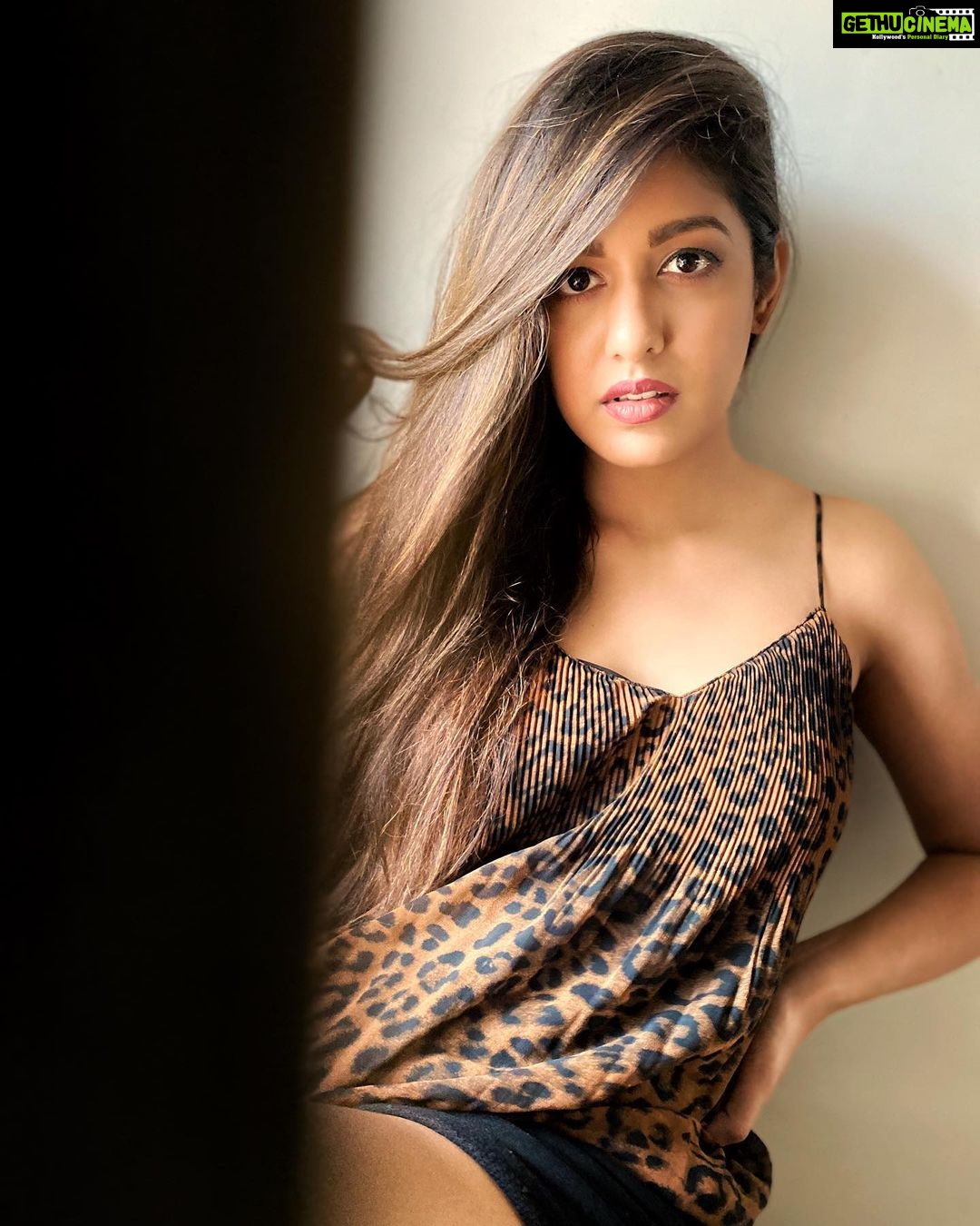 Ishita Dutta Instagram - For every good selfie there are 47 failed ones.... well no sometimes more 😜😜😜