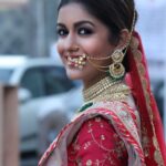 Ishita Dutta Instagram - #1yearofbepanahpyaarr Thanku again for all the love ❤️❤️❤️ #Pragati will always be very very close to my heart... sharing few of my fav looks from #bepannahpyaar Styled by @devikamm