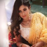 Ishita Dutta Instagram - #1yearofbepanahpyaarr Thanku again for all the love ❤️❤️❤️ #Pragati will always be very very close to my heart... sharing few of my fav looks from #bepannahpyaar Styled by @devikamm