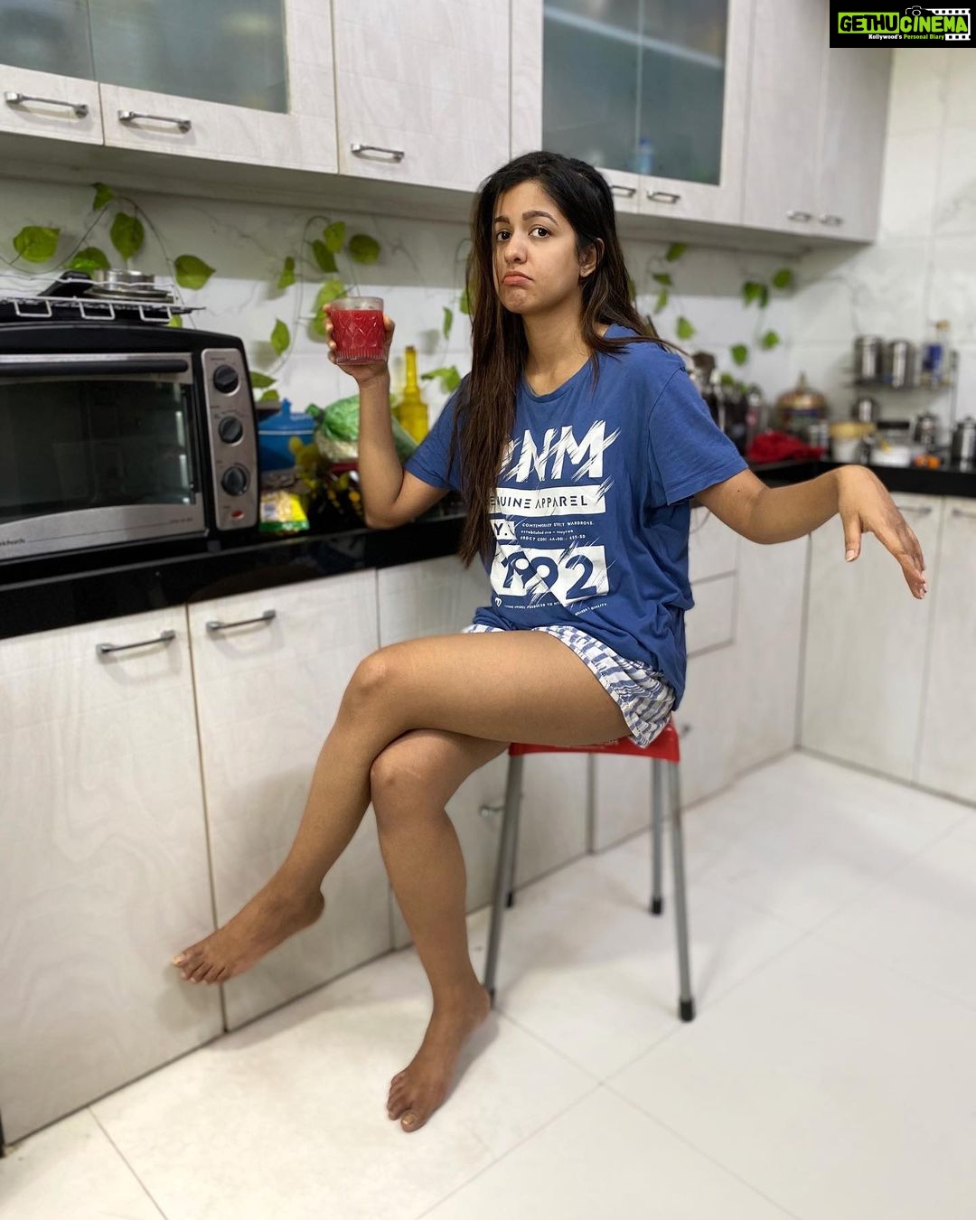 Ishita Dutta Instagram - Expectations vs Reality #lockdownlife