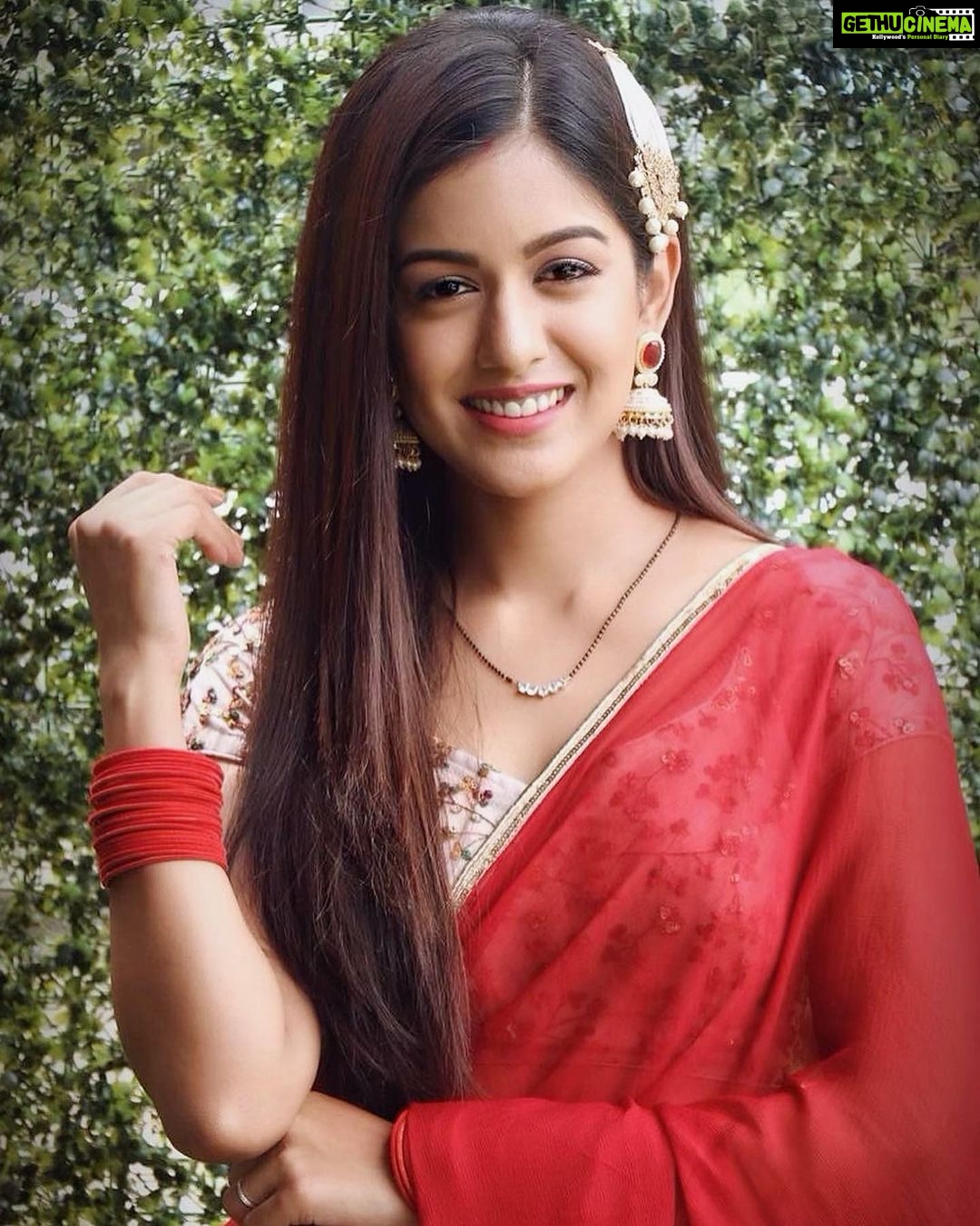 Ishita Dutta Instagram - Aap sabhi ko Eid Mubarak 🙏 #eidmubarak Styled by @devikamm
