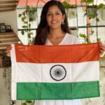 Ishita Dutta Instagram - Proud to celebrate 75 years of Independence and be a part of #azadikaamritmahotsav I request every Indian to participate in the #HarGharTiranga initiative, all you need to do is click a selfie with the Indian Tricolour and upload it on harghartiranga.com. Jai Hind 🇮🇳