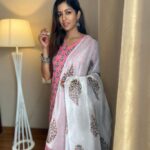 Ishita Dutta Instagram - It’s not always about the words. Sometimes it’s about the silence. -Madalyn Beck Wearing @aachho 🌸