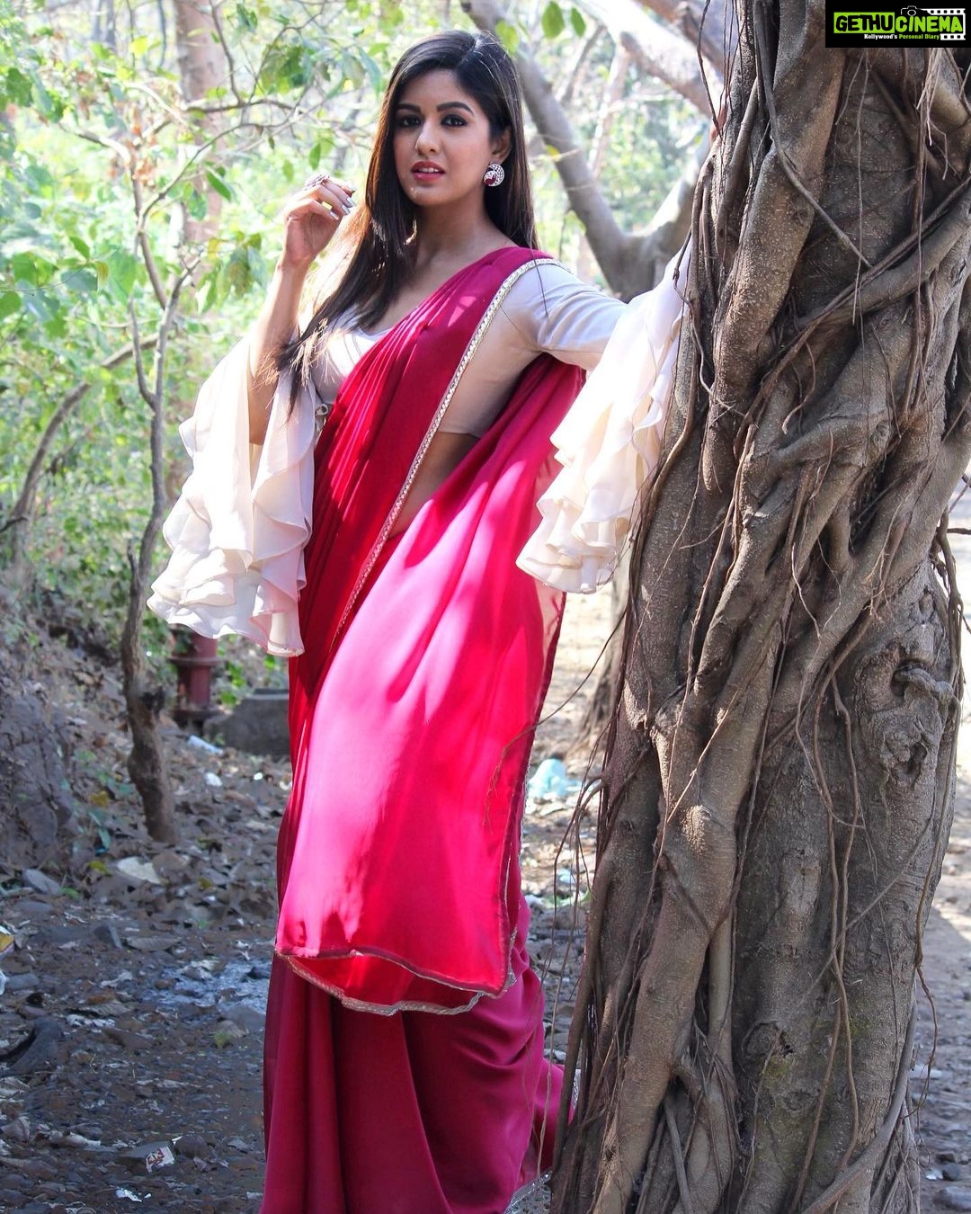 Ishita Dutta Instagram - #majormissing #pragati #bepanahpyaarr 📷 @mr_sagar_15 Styled by @devikamm