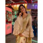 Ishita Dutta Instagram – Good hair ✔️
Good mood ✔️
Good day ✔️
Pic by @mr_sagar_15
Styled by @devikamm