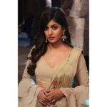 Ishita Dutta Instagram – Good hair ✔️
Good mood ✔️
Good day ✔️
Pic by @mr_sagar_15
Styled by @devikamm