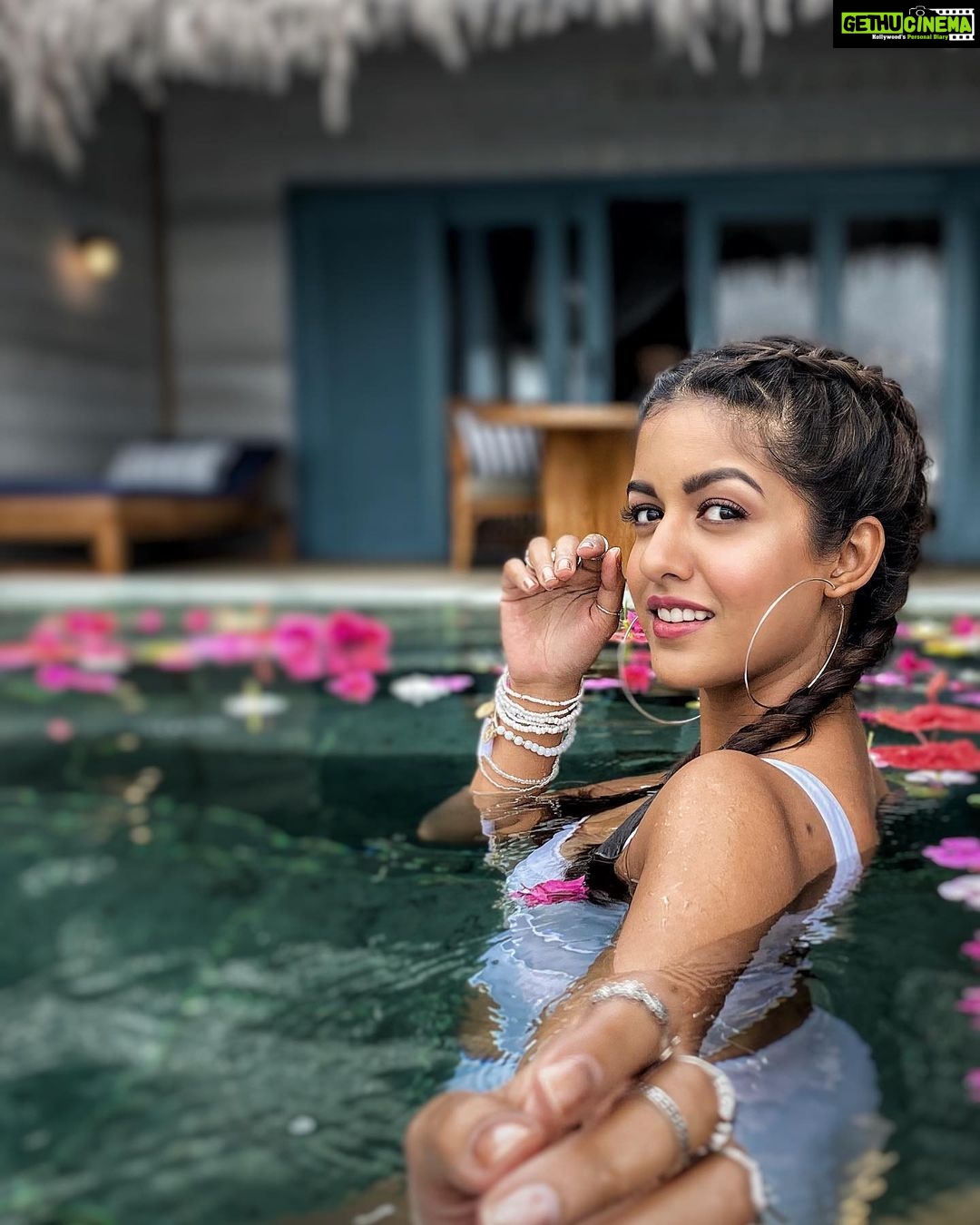 Ishita Dutta Instagram - #captionthis 💟 📸 @vattyboy Raffles Maldives Meradhoo