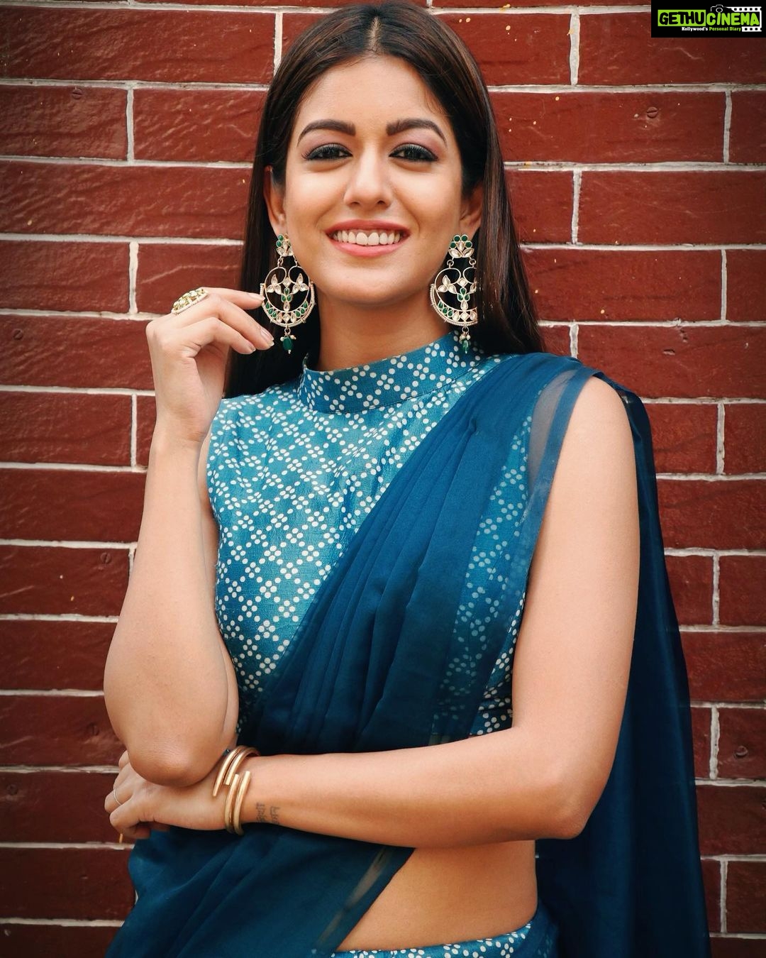 Ishita Dutta Instagram - Happy Sunday 🥰 @vikramyadavphotography Styled by @devikamm