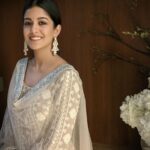Ishita Dutta Instagram - Stylist: @natashaabothra Assisted by @_alishamistry_ Outfit: @bharat_adiani @ridha_rohitarora Jewellery: @meraki.mumbai