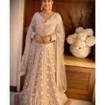 Ishita Dutta Instagram - 💫💫💫 Stylist: @natashaabothra Assisted by @_alishamistry_ Outfit: @bharat_adiani @ridha_rohitarora Jewellery: @meraki.mumbai