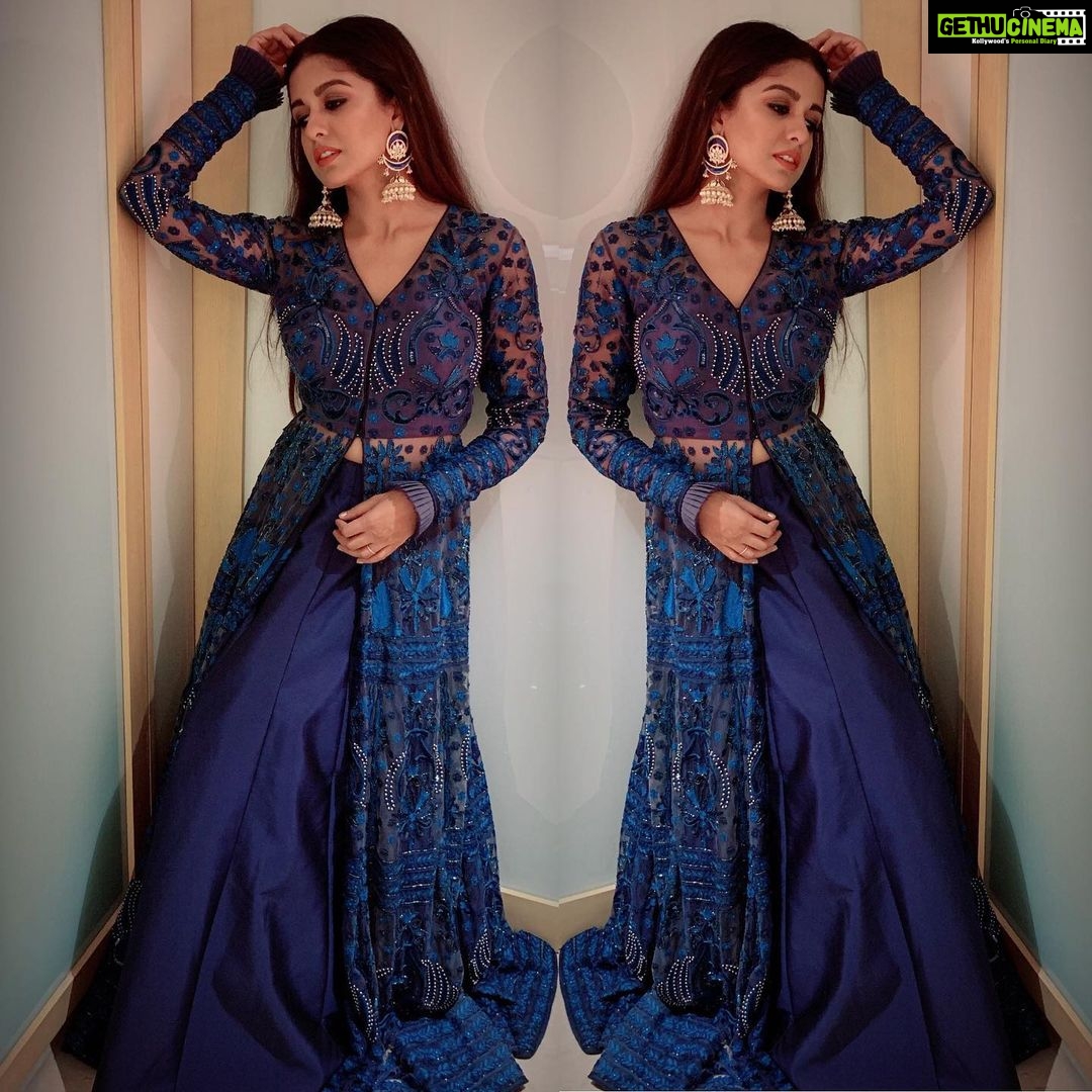 Ishita Dutta Instagram - Styled by @natashaabothra Assisted by @_alishamistry_ Outfit: @farzeen_couture Accessories: @meraki.mumbai