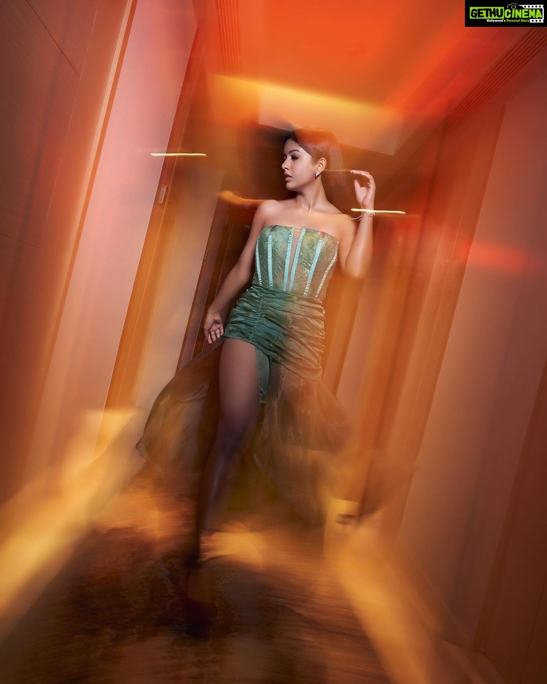 Ishita Dutta Instagram - Lovin the vibe…. ☘️ Styled by: @styleitupbyaashna Shot by: @yngtj Outfit: @nidhisanghvi__ Jewellery: @styleitupstudio Makeup: @meenalvidhani Hair: @makeupbyshaheenshaikh Retoucher: @omroopchandani Photo Assistant: @dhruwang9 Location: @radissongoregaon