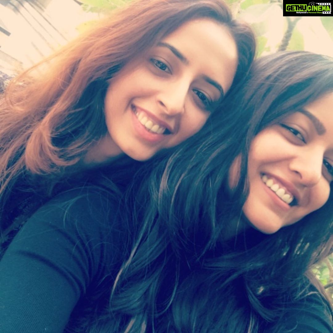 Ishita Dutta Instagram - I wish I could express in words what you mean to me... u r a sister, a friend, my guide, my soulmate, I don’t know what I would have done without you. I love u so so much... I wish u all the happiness, I wish all your dreams come true . Happy birthday @priyakhurana2310 ❤️❤️❤️ Always and forever ❤️❤️❤️