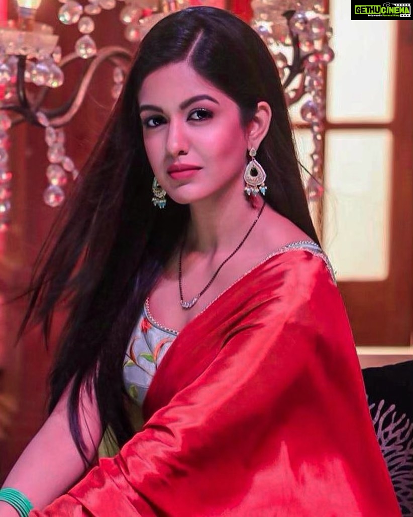 Ishita Dutta Instagram - Pic by @vikramyadavphotography Thanku @mehakghaiii for the edit ❤️❤️❤️ Stylist @Devikamm