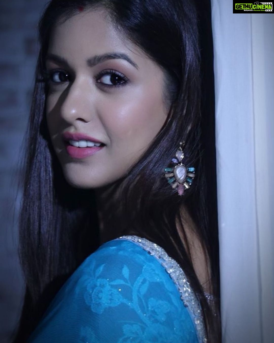 Ishita Sharma, Indian actress, portrait, face, makeup, brunette, bollywood,  India, HD wallpaper | Peakpx