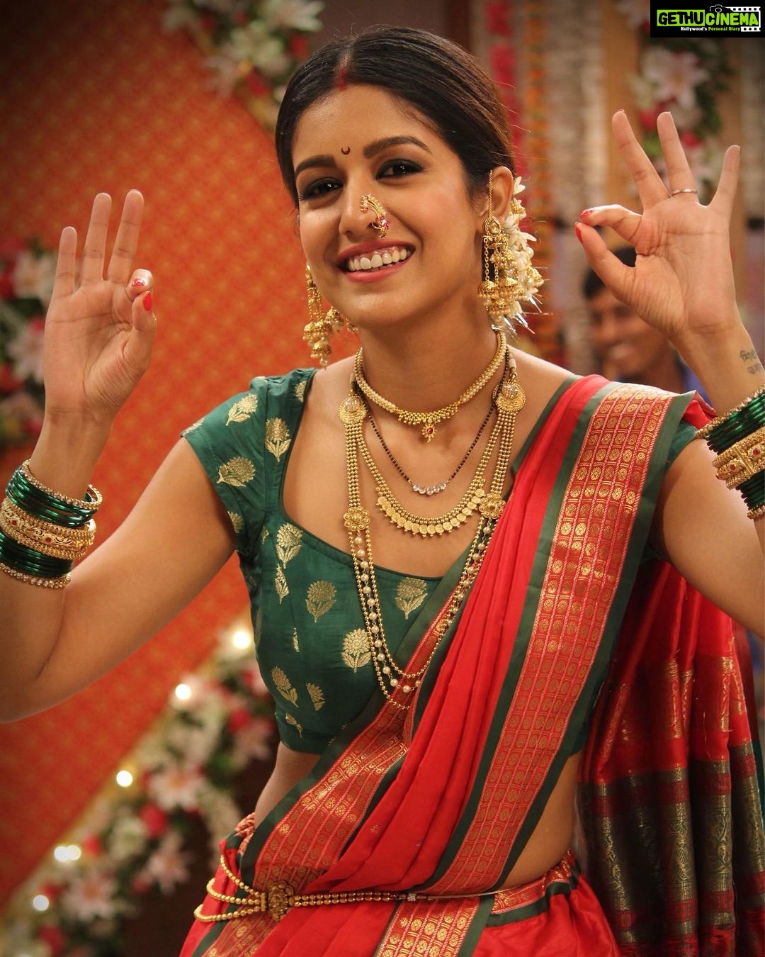 Ishita Dutta Instagram - ❤️❤️❤️ Pic @mr_sagar_15 Wearing @devikamm