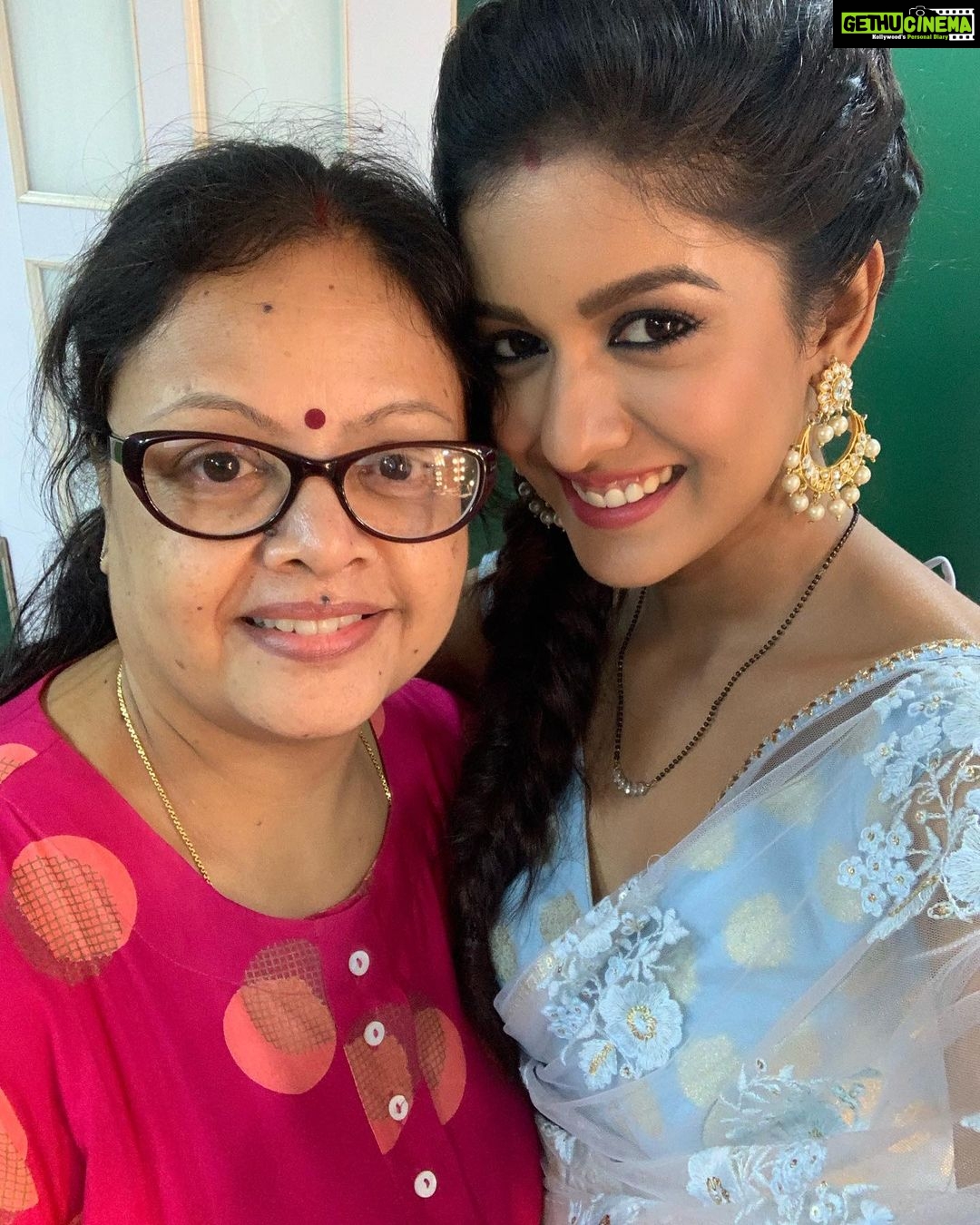 Ishita Dutta Instagram - Happy birthday mummy.... 😘😘😘 I love u so so so so so much ❤️❤️❤️