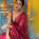Ishita Dutta Instagram – Happy Karwa Chauth 🪔 

Wearing @monaandvishu
 @viralmantra