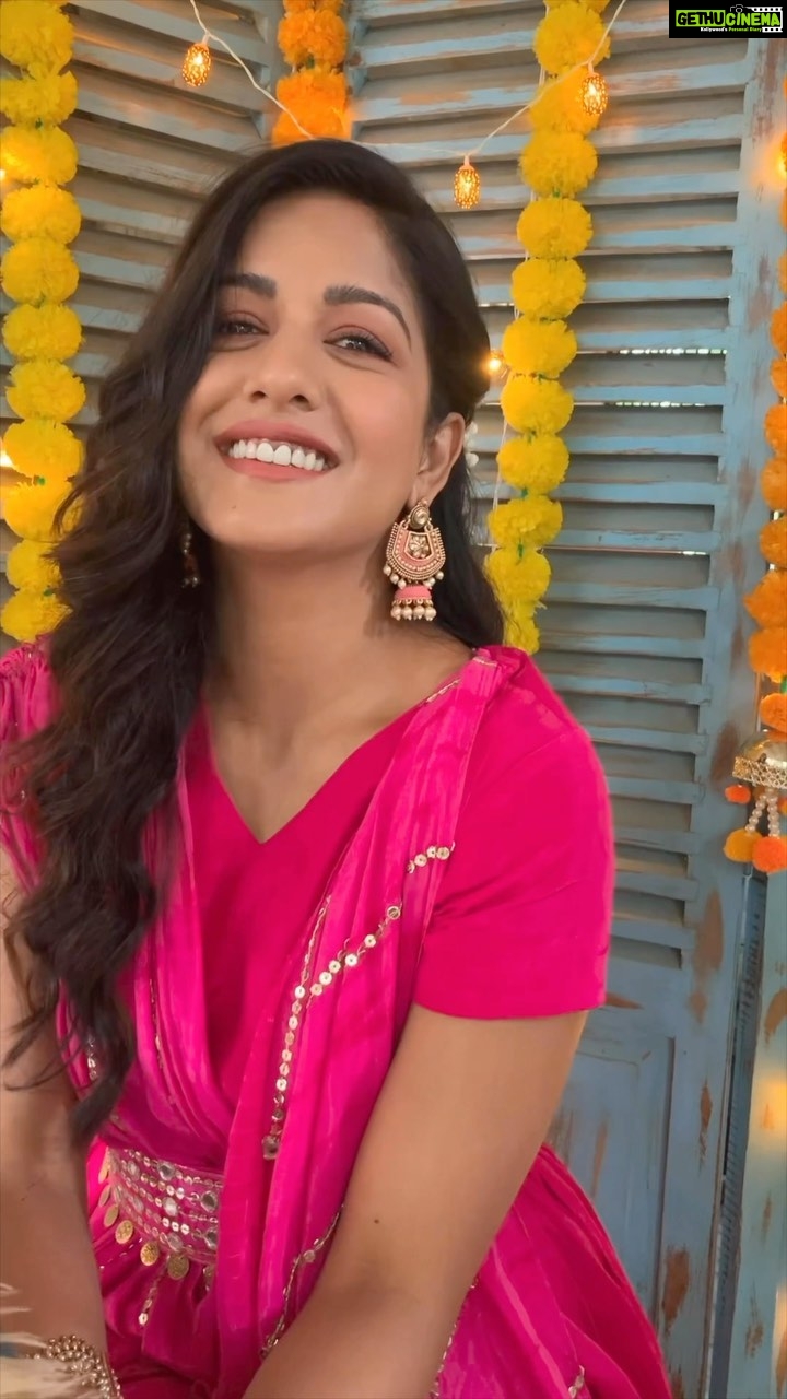 Ishita Dutta Instagram - #Collab Ready to take on the festive season as a Showstopper - I choose @Maybelline because it will always #FitMeAsIAm!