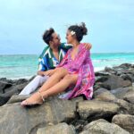 Ishita Dutta Instagram – Aahhh take me back please ❤️

Wearing @theboozybutton 
Shades @opiumeyewear