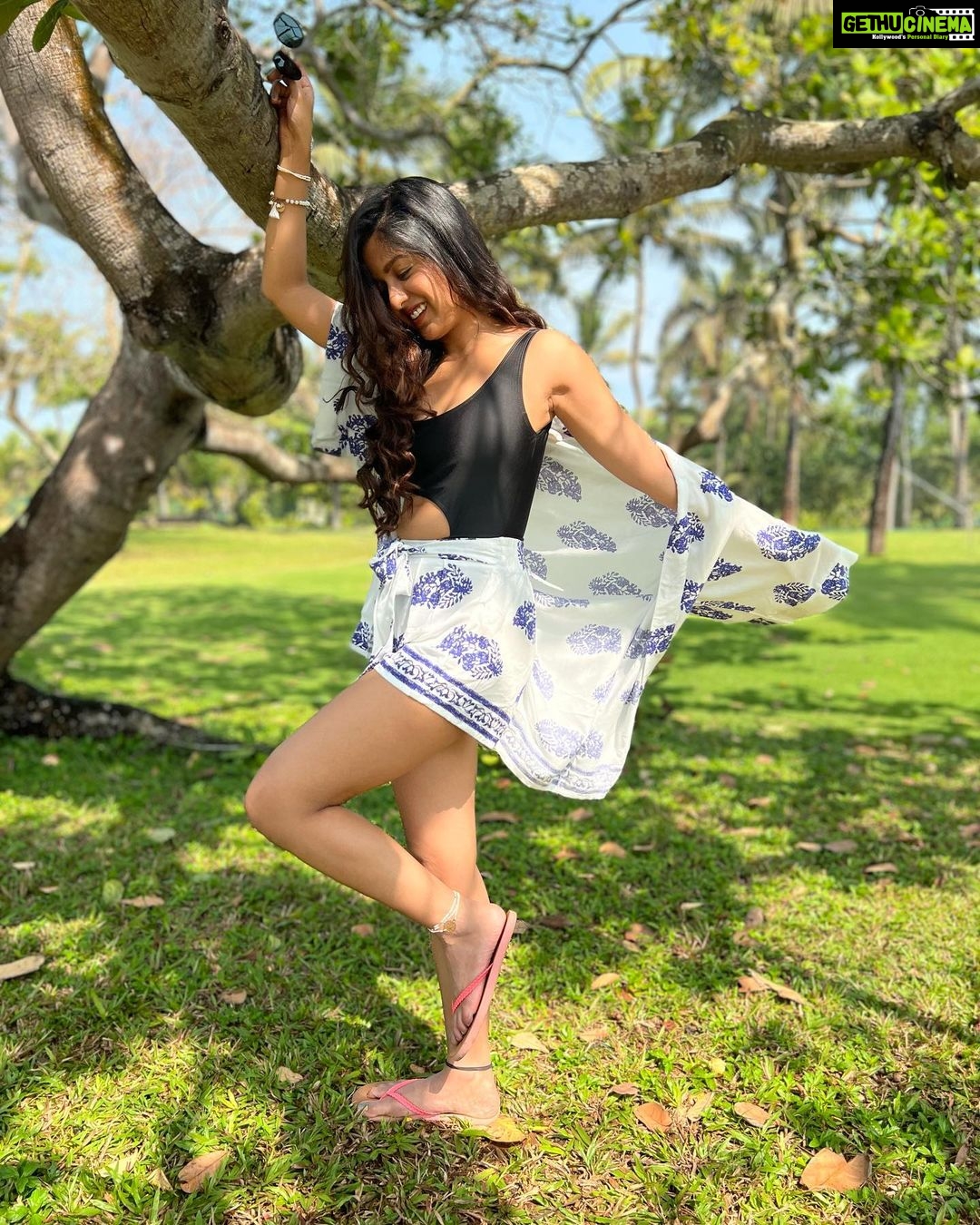 Ishita Dutta Instagram - My happy place 🏖 #alwaysandforever