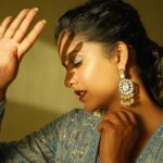 Ishita Dutta Instagram - Navratri ke Navrang Episode 3: Neela The colour Blue spells royalty and serenity. Applying this context to our lives will only create a sense of calmness and richness. So stepping into the avtaar of Maa Chandraghanta, I am adorning a royal blue today to keep my sense of royalty intact while maintaining the humbleness and calm in my life. Styled by: @styleitupbyaashna Shot by: @nikhil.p.sawant Outfit: @emiraasbyindrani @indrani_designerstore Jewellery: @maxplus_jewels Hair & Makeup Team: @makeoverbysejalthakkar @celebsmakeupbysejal Location: @sayagrandresortthane Caption Credit: @beenthere_donethat2018 #navratri #2022 #ishitadutta