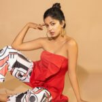 Ishita Dutta Instagram - ❤️🧡 Styled by: @styleitupbyaashna Shot by: @kalyaam_2.0 Corset: @cation.clothing Pants: @trenbee_ Jewellery: @blingthingstore Hair & Makeup by: @makeupbyheenal Location: @mymotifsstudios