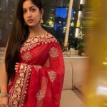Ishita Dutta Instagram – Coz I love wearing sarees ❤️

Outfit: @tamairafashion
Jewellery: @rubansaccessories
Stylist: @styledbynikinagda