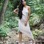 Ishita Dutta Instagram - #captionthis coz I can’t 😝 Styling & Concept: @styleitupbyaashna Shot by: @nikhil.p.sawant Outfit : @angryowltribe Jewellery : @avior.jewels HMU Team Head: @amuthevar HMU Team: @shribhalerao_