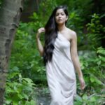 Ishita Dutta Instagram - Love this song ❤️❤️❤️ Styling & Concept: @styleitupbyaashna Shot by: @nikhil.p.sawant HMU Team Head: @amuthevar HMU Team: @shribhalerao_ Outfit : @angryowltribe Jewellery : @avior.jewels