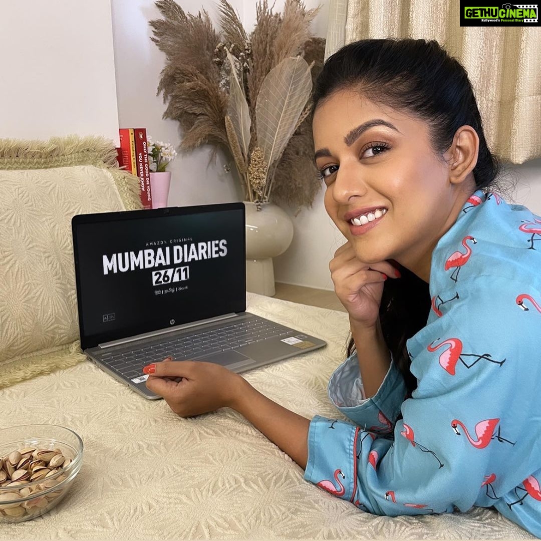 Ishita Dutta Instagram - Weekend binge watching done right! Hooked to #MumbaiDiariesOnPrime. Very gripping, very engaging!!
