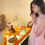Ishita Dutta Instagram - Ganapati Bappa Morya 🙏🙏🙏 #ganapatibappamorya @gopivaiddesigns