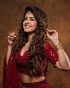 Ishita Dutta Instagram - #happykarwachauth ❤️ @vatsalsheth